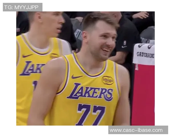 马刺与湖人激战正酣2月20日巅峰对决引发球迷热议